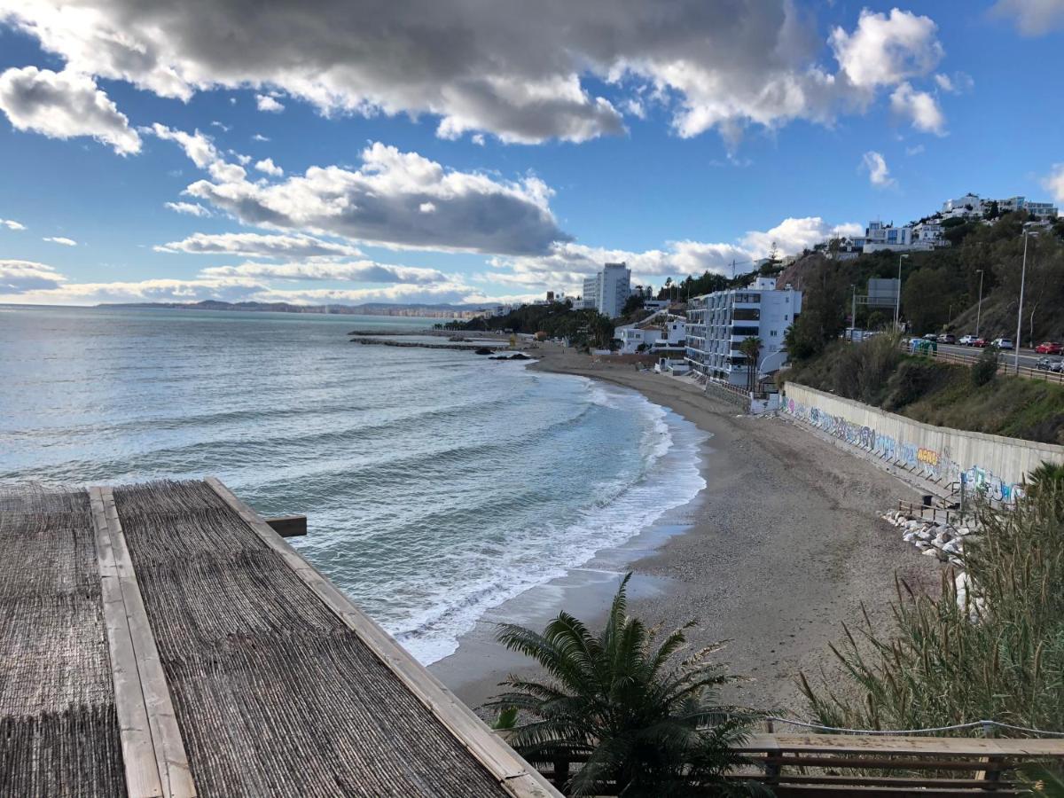 Piso En Zona Tranquila De - Torrequebrada Golf Apartman Benalmádena Kültér fotó